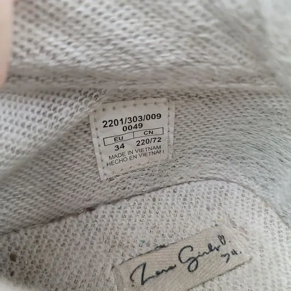 Zara Girls Size 34 Glitter Sneakers with Pom Poms - Picture 6 of 6